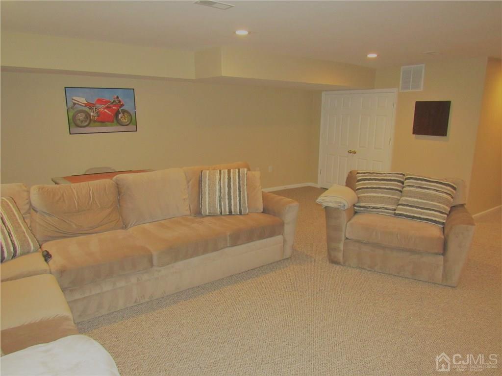 16 Rondell Lane, Unit 191 Old Bridge, NJ 08879 - Photo 18 of 21 Gallery Image 18
