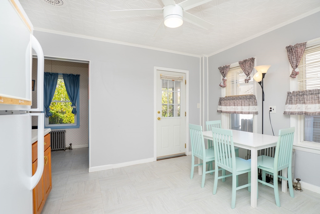 25 West 5th Avenue Lowell, MA 01854 - Photo 3 of 22