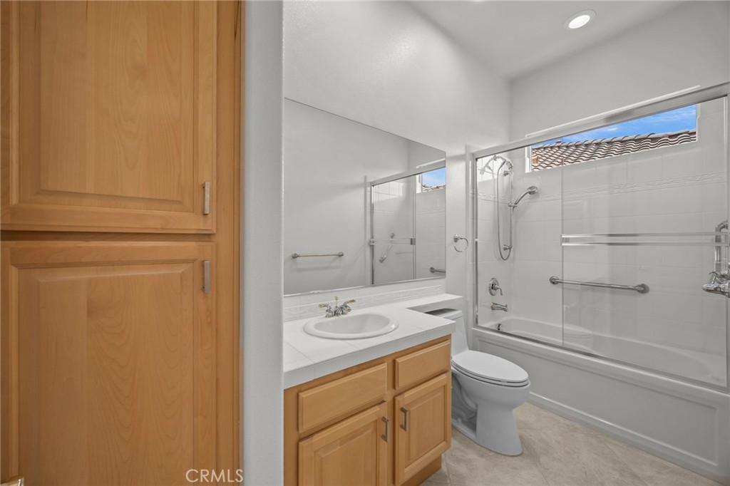 9116 Pinyon Point Court Corona, CA 92883 - Photo 18 of 35