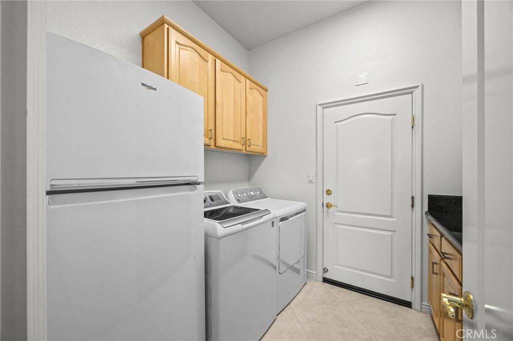 9116 Pinyon Point Court Corona, CA 92883 - Photo 19 of 35