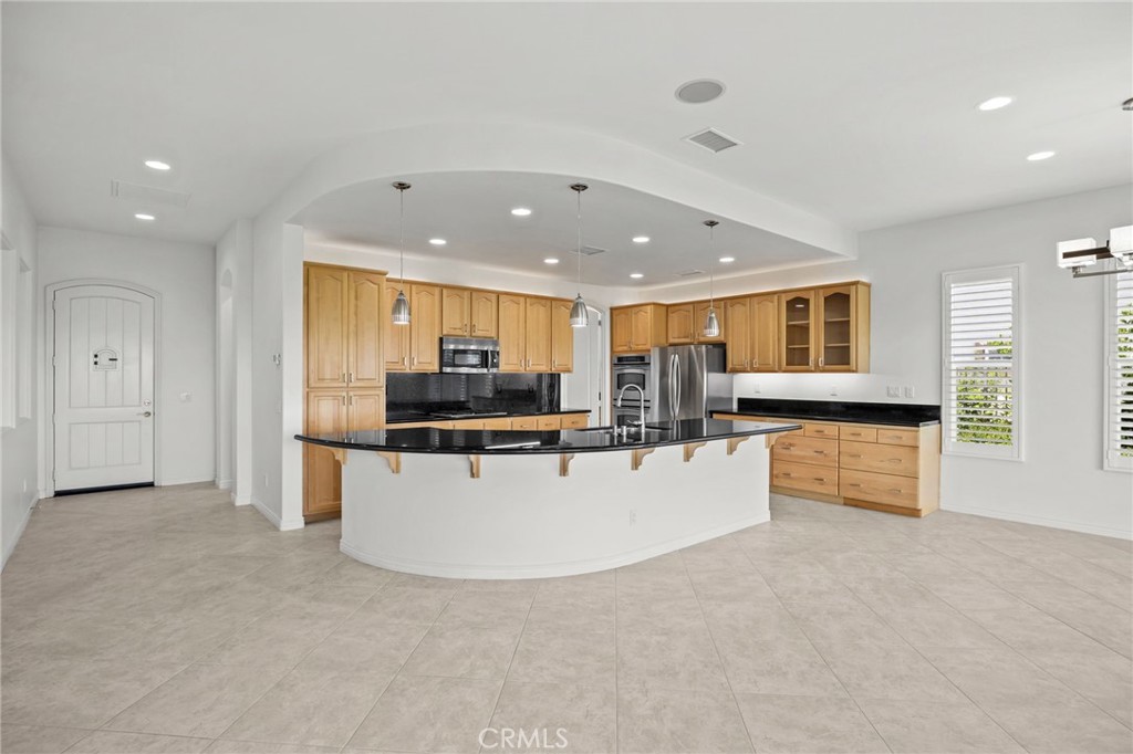 9116 Pinyon Point Court Corona, CA 92883 - Photo 5 of 35