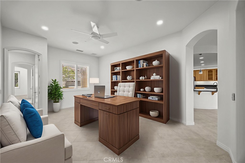 9116 Pinyon Point Court Corona, CA 92883 - Photo 10 of 35