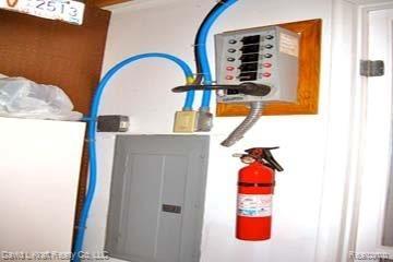 4145 Port Austin Road Caseville, MI 48725 - Photo 13 of 16 4145PtAustinGeneratorHookup.jpg