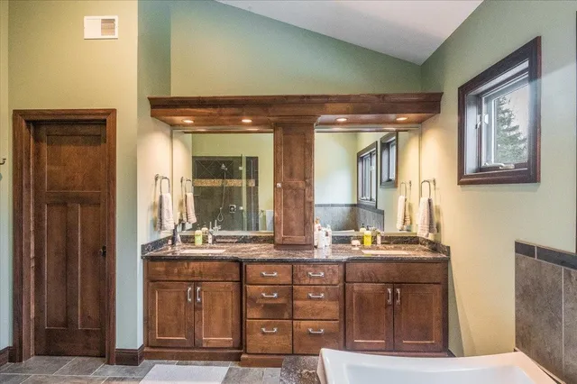$1,195,000 | 1753 Old North Shore Road, Duluth, MN 55804