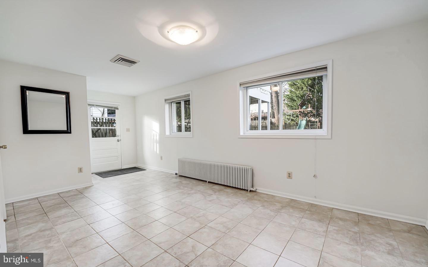 114 North Cleveland Street Arlington, VA 22201 - Photo 21 of 28