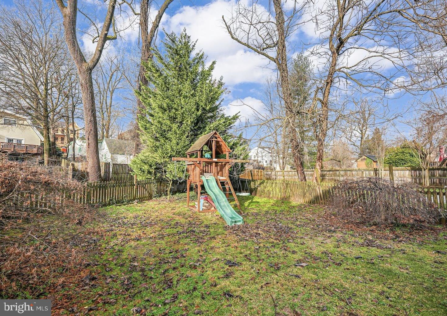 114 North Cleveland Street Arlington, VA 22201 - Photo 24 of 28