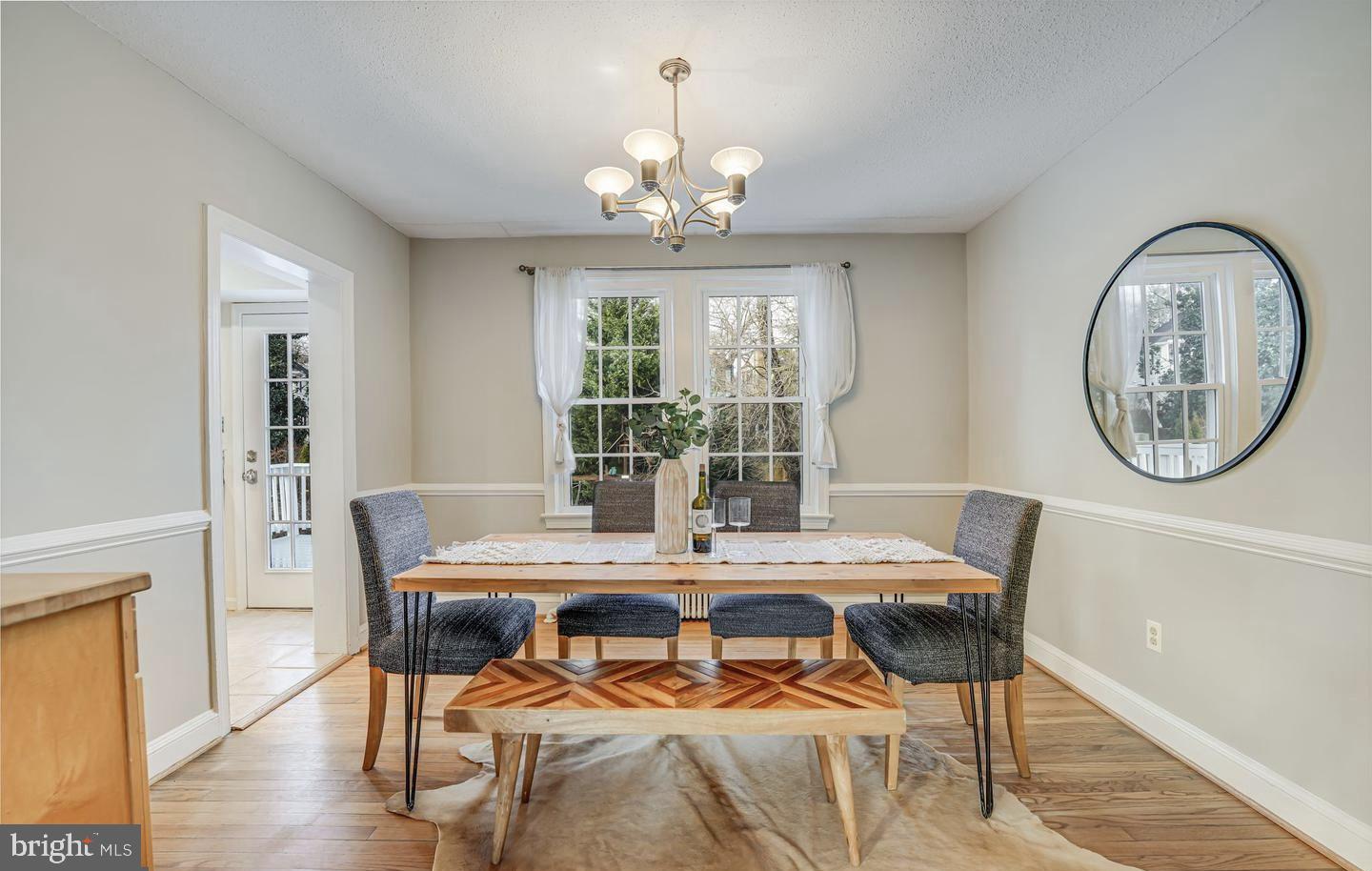 114 North Cleveland Street Arlington, VA 22201 - Photo 7 of 28 Dining room