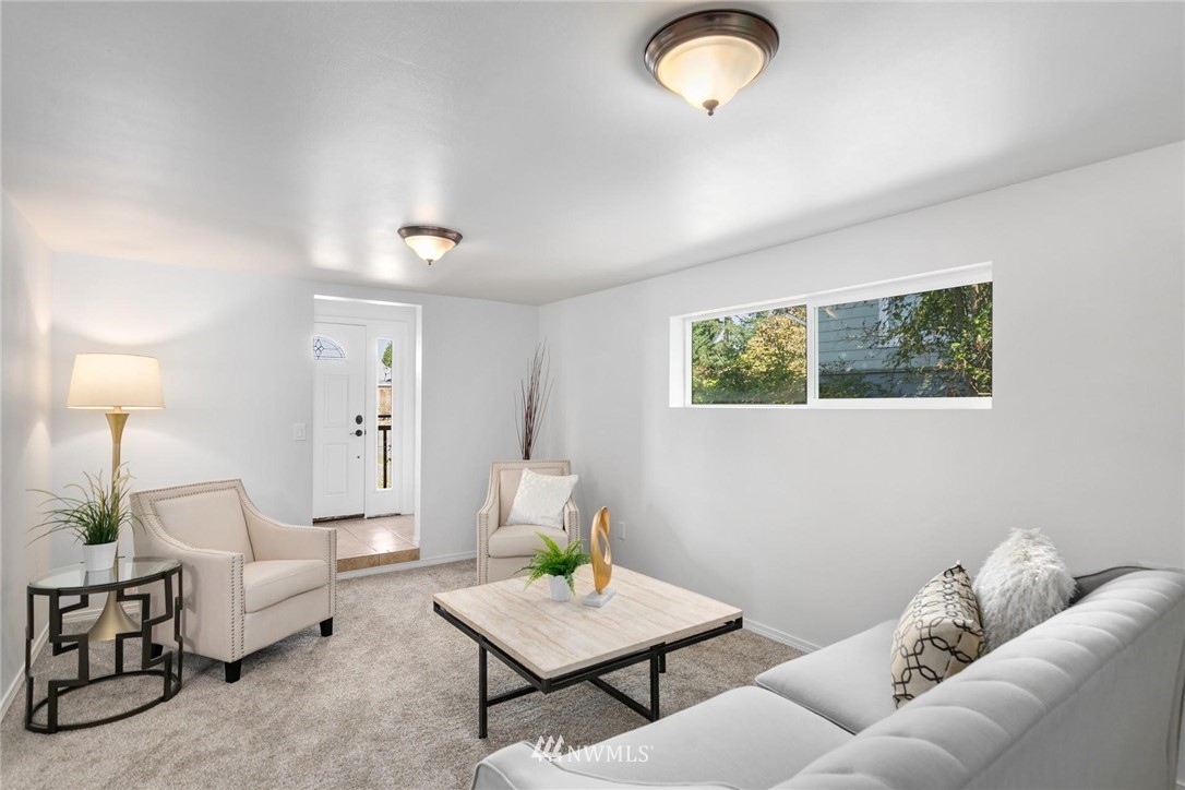 2625 Northeast 23rd Street Renton, WA 98056 - Photo 3 of 25