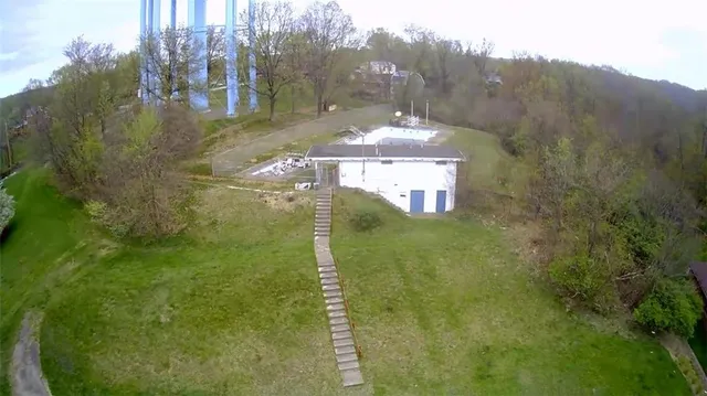 a view of a pathway both side of river