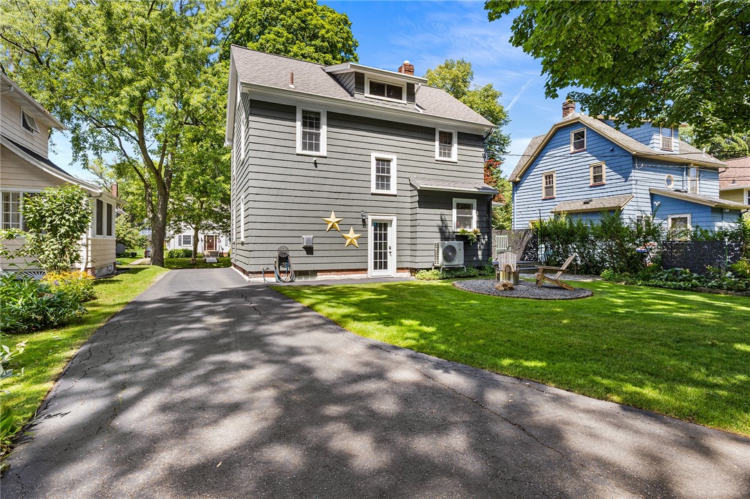 93 Monroe Parkway Rochester, NY 14618 - Photo 32 of 35 Gallery Image 32