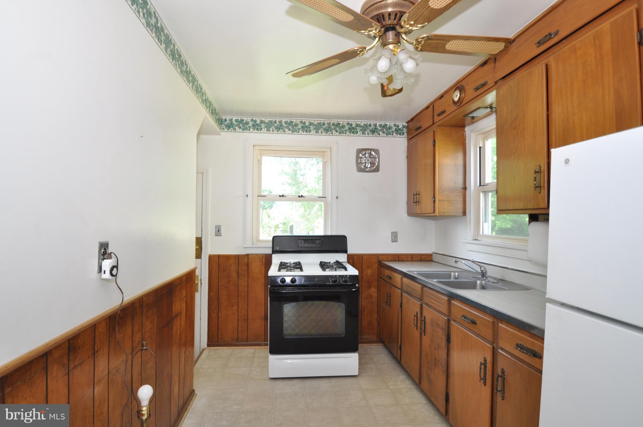 2502 Randolph Road Silver Spring, MD 20902 - Photo 14 of 24 Kitchen