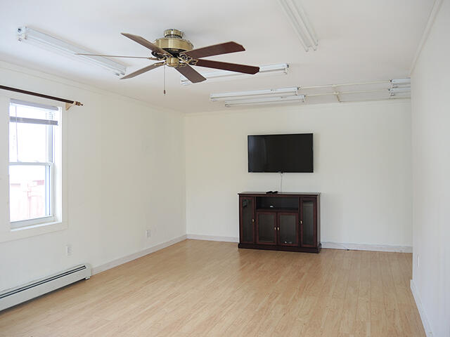 207 Windsor Road Chelsea, ME 04330 - Photo 19 of 40 16 FAMILY ROOM