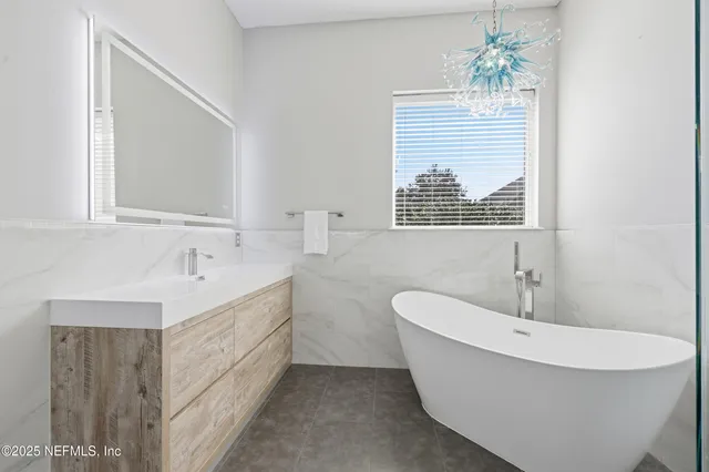 $1,199,000 | 105 Calle Norte, St. Augustine, FL 32095