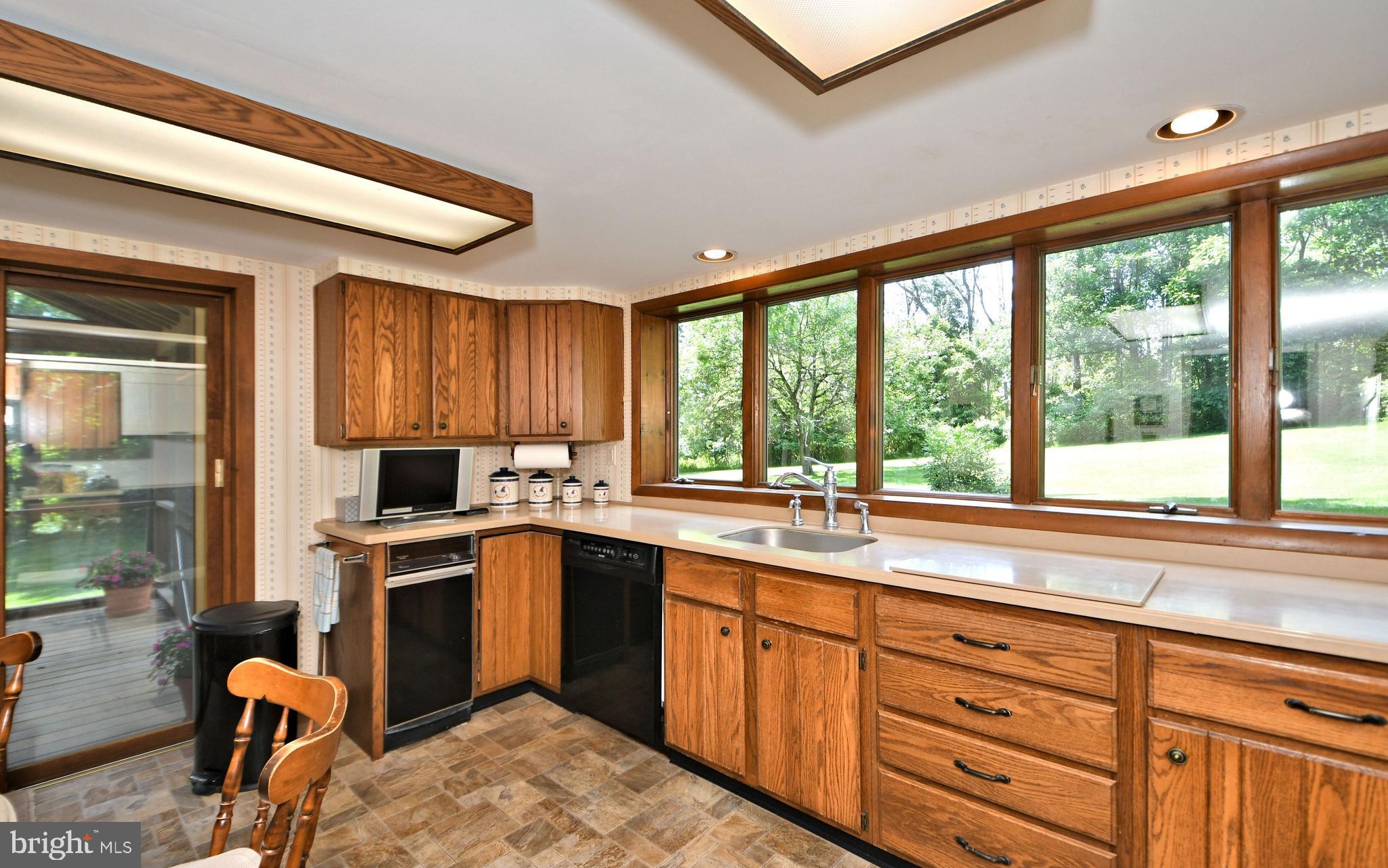 35 Blythewood Road Doylestown, PA 18901 - Photo 14 of 25