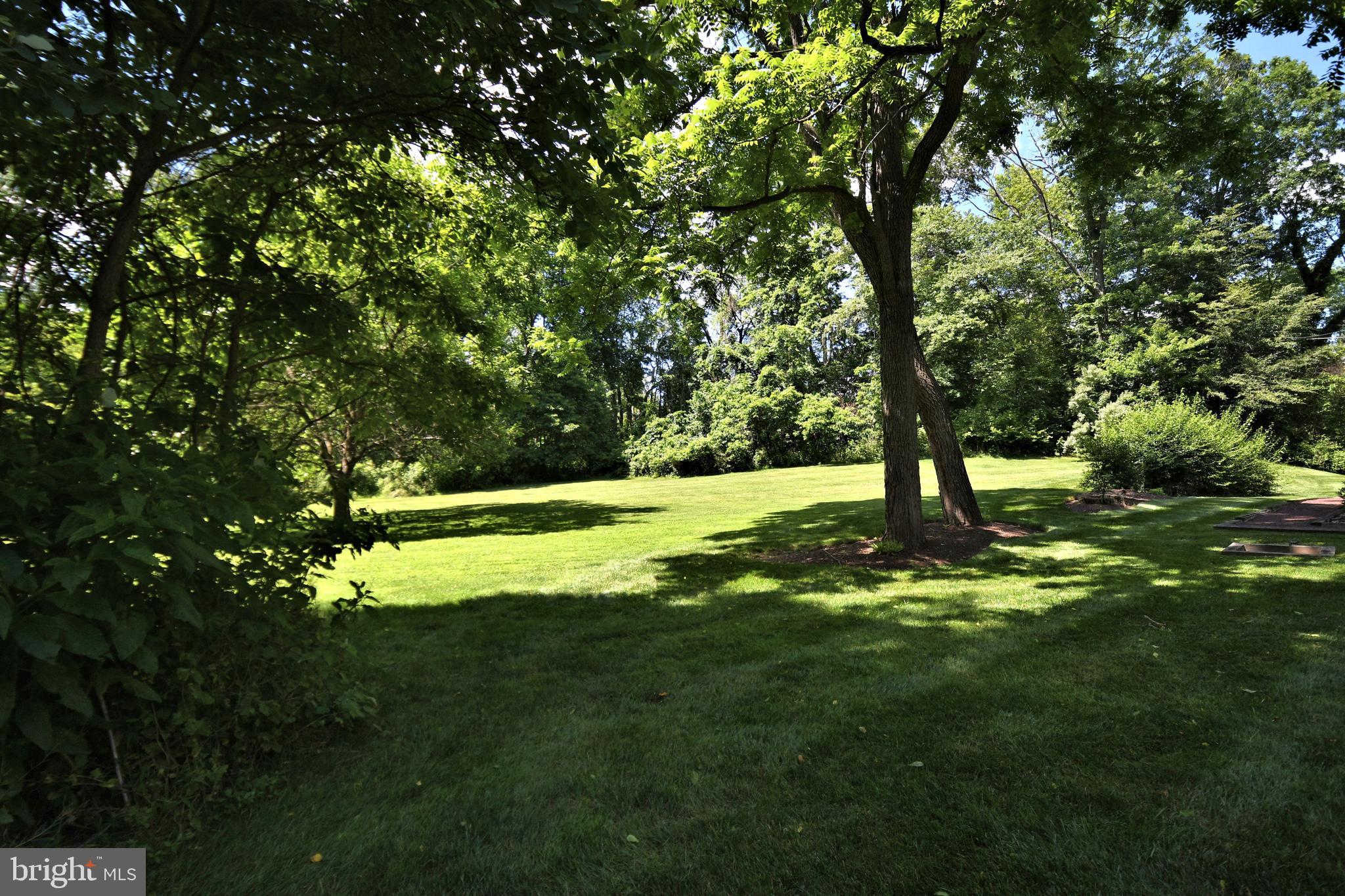 35 Blythewood Road Doylestown, PA 18901 - Photo 3 of 25
