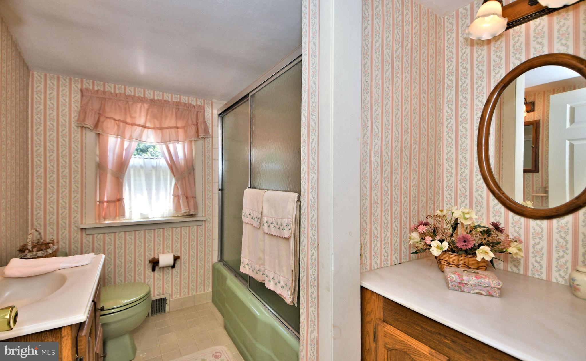 35 Blythewood Road Doylestown, PA 18901 - Photo 21 of 25