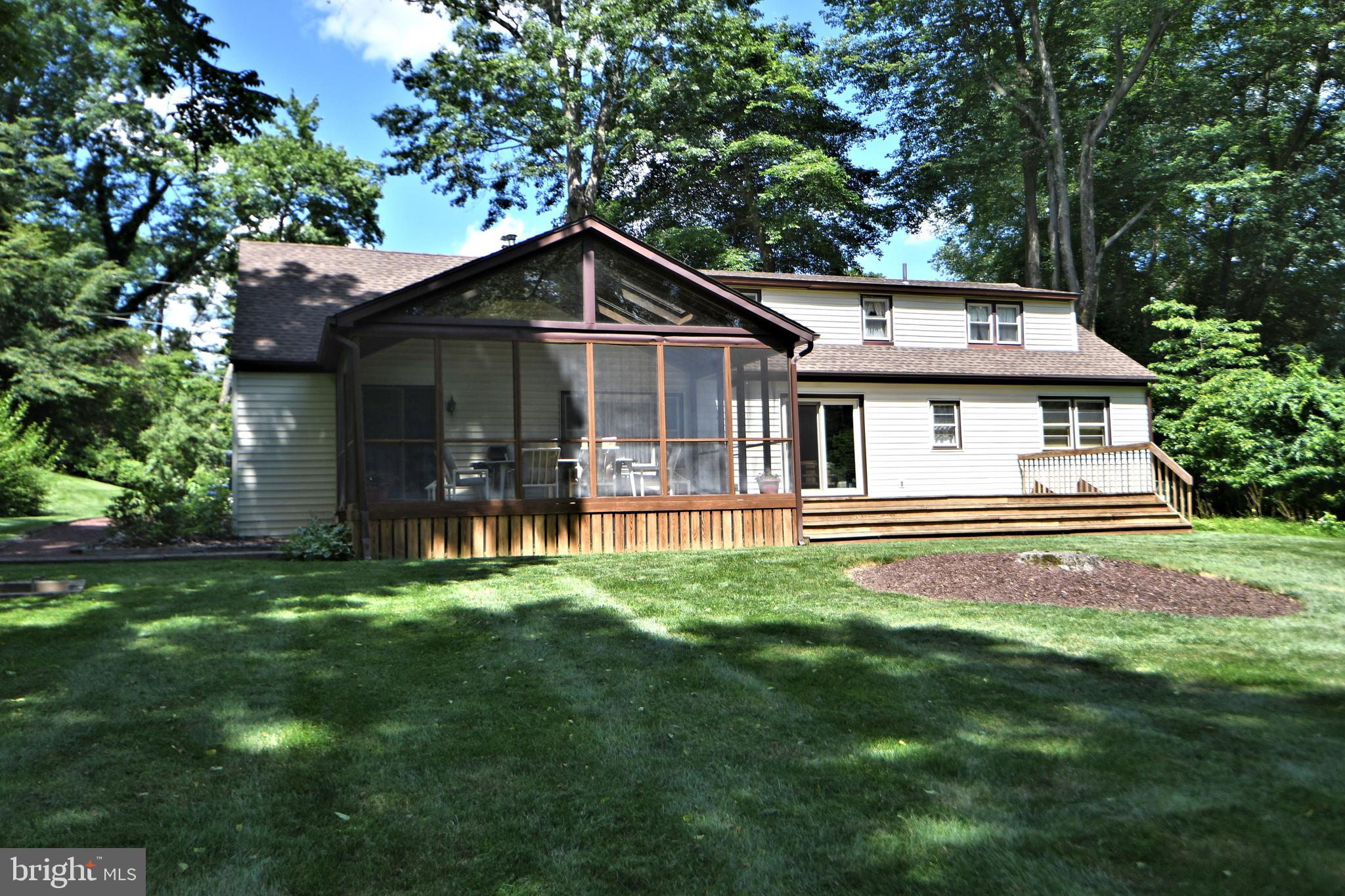 35 Blythewood Road Doylestown, PA 18901 - Photo 4 of 25