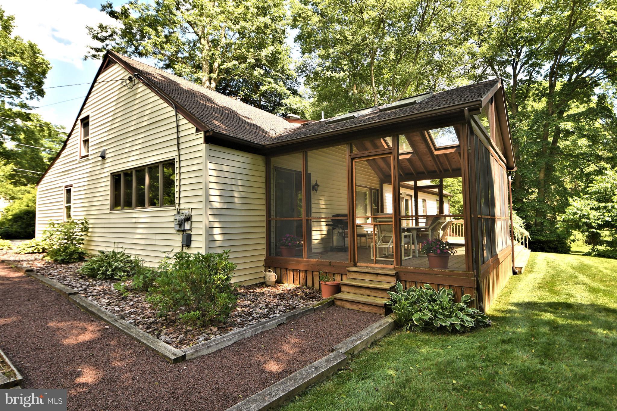 35 Blythewood Road Doylestown, PA 18901 - Photo 6 of 25