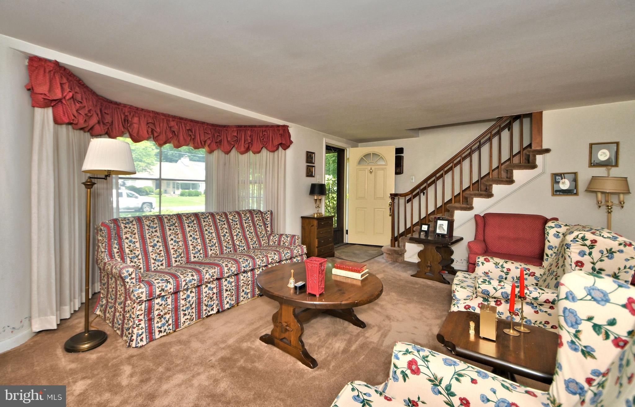 35 Blythewood Road Doylestown, PA 18901 - Photo 9 of 25
