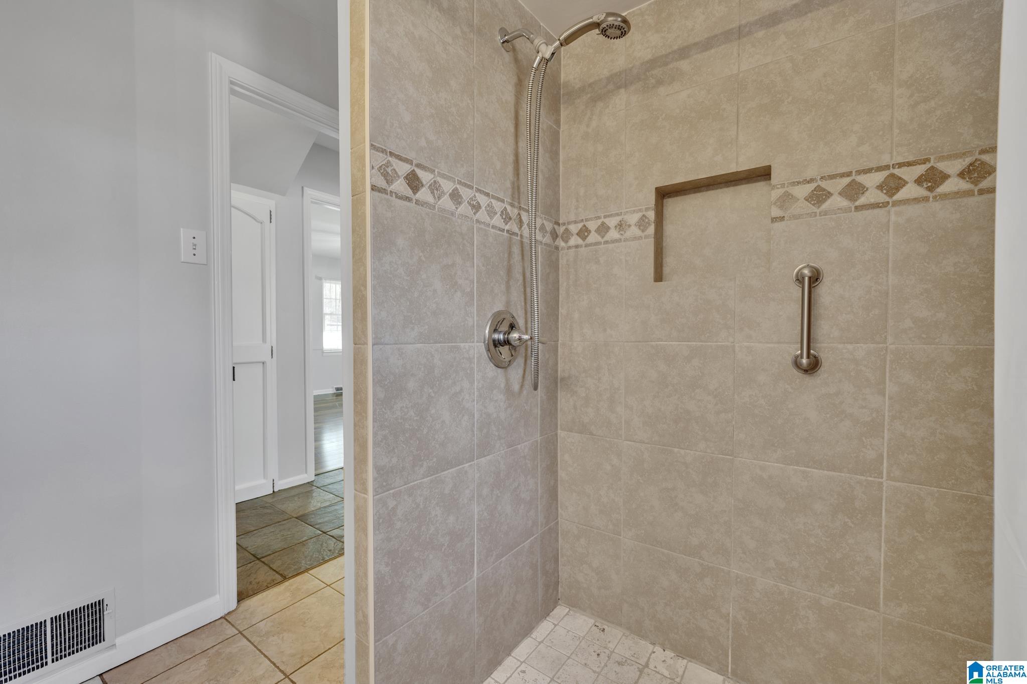 4646 Bud Holmes Road Pinson, AL 35126 - Photo 11 of 31