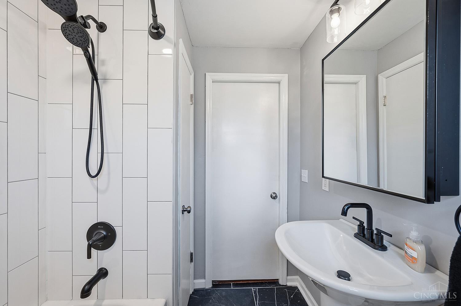 2474 Banning Road Cincinnati, OH 45239 - Photo 34 of 46 Gallery Image 34