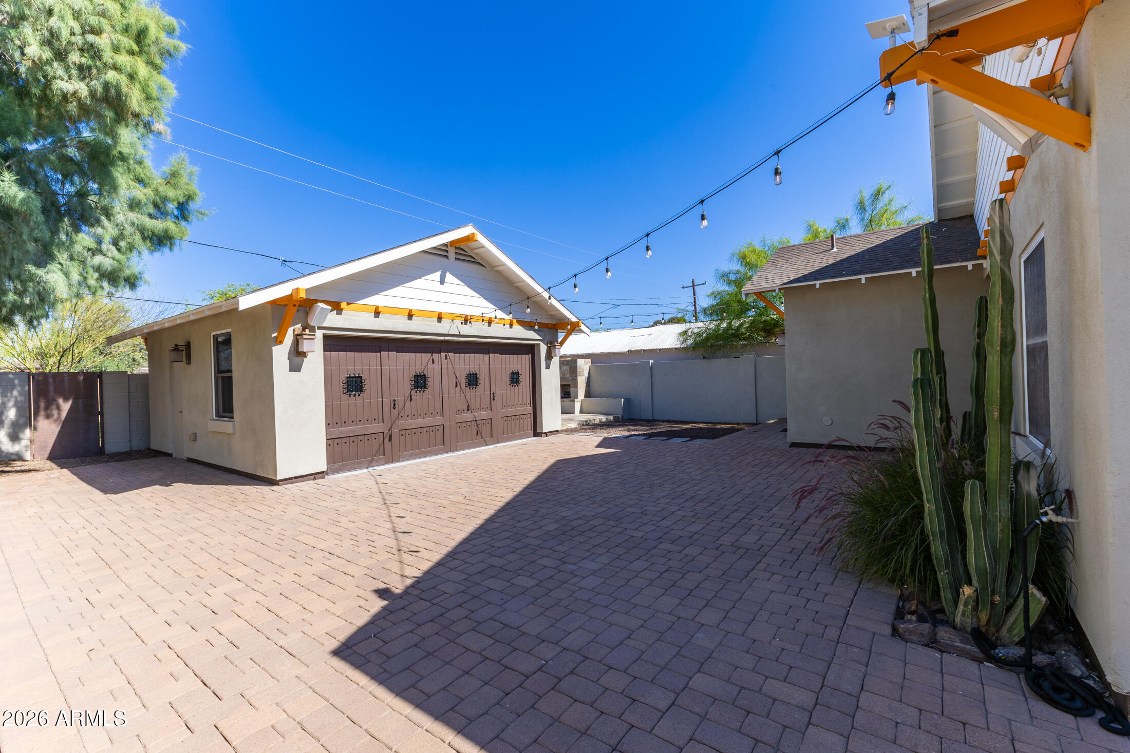 2517 North 8th Street Phoenix, AZ 85006 - Photo 33 of 48 a view of a house with a yard and tree