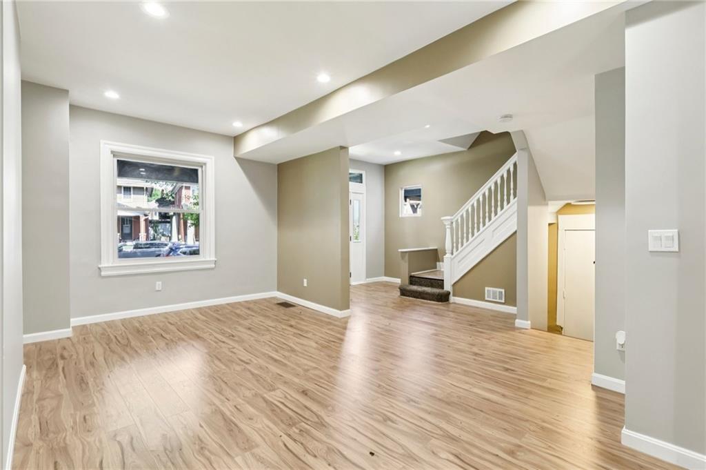 515 Peebles Street Pittsburgh, PA 15221 - Photo 12 of 50