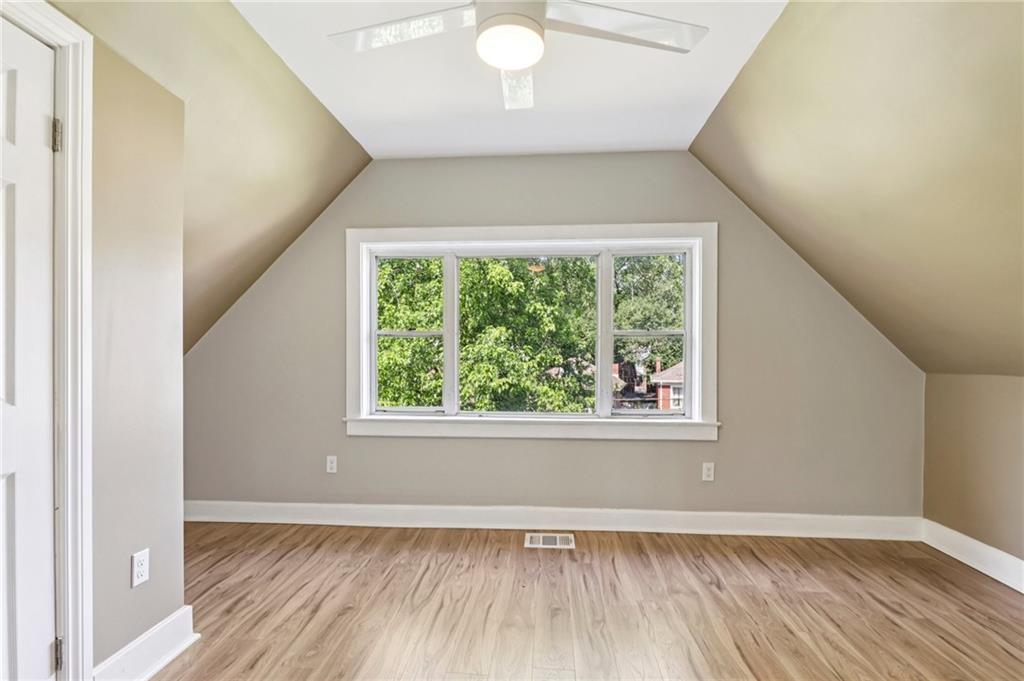 515 Peebles Street Pittsburgh, PA 15221 - Photo 23 of 50