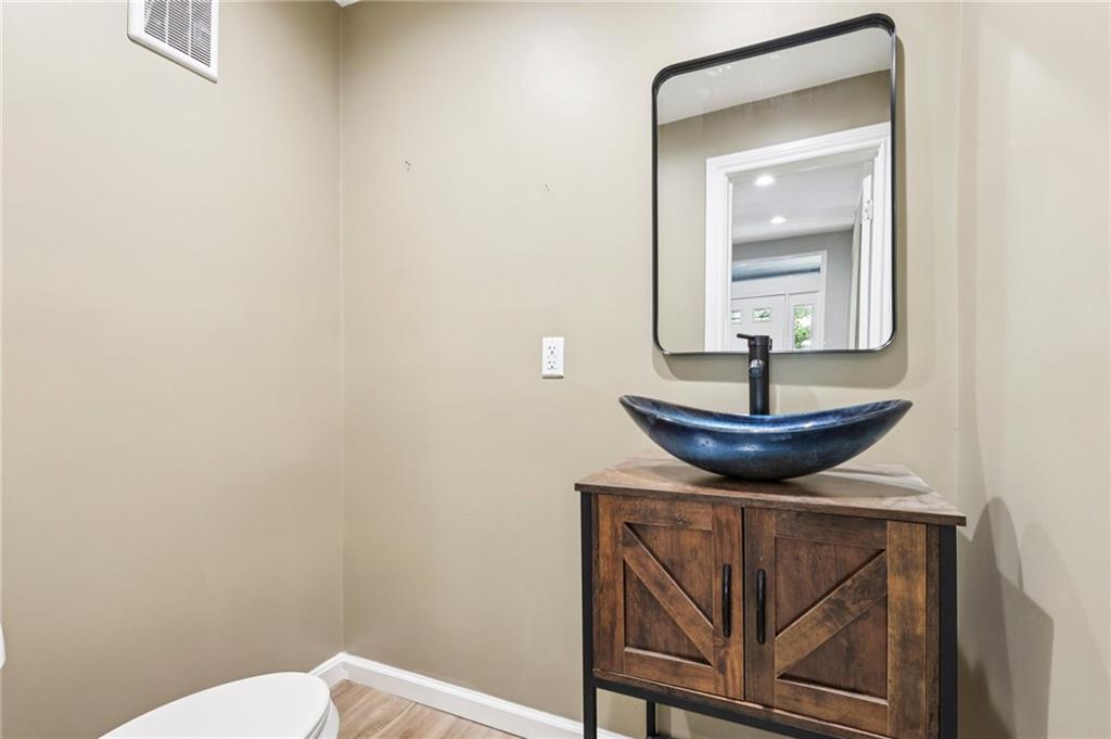 515 Peebles Street Pittsburgh, PA 15221 - Photo 44 of 50