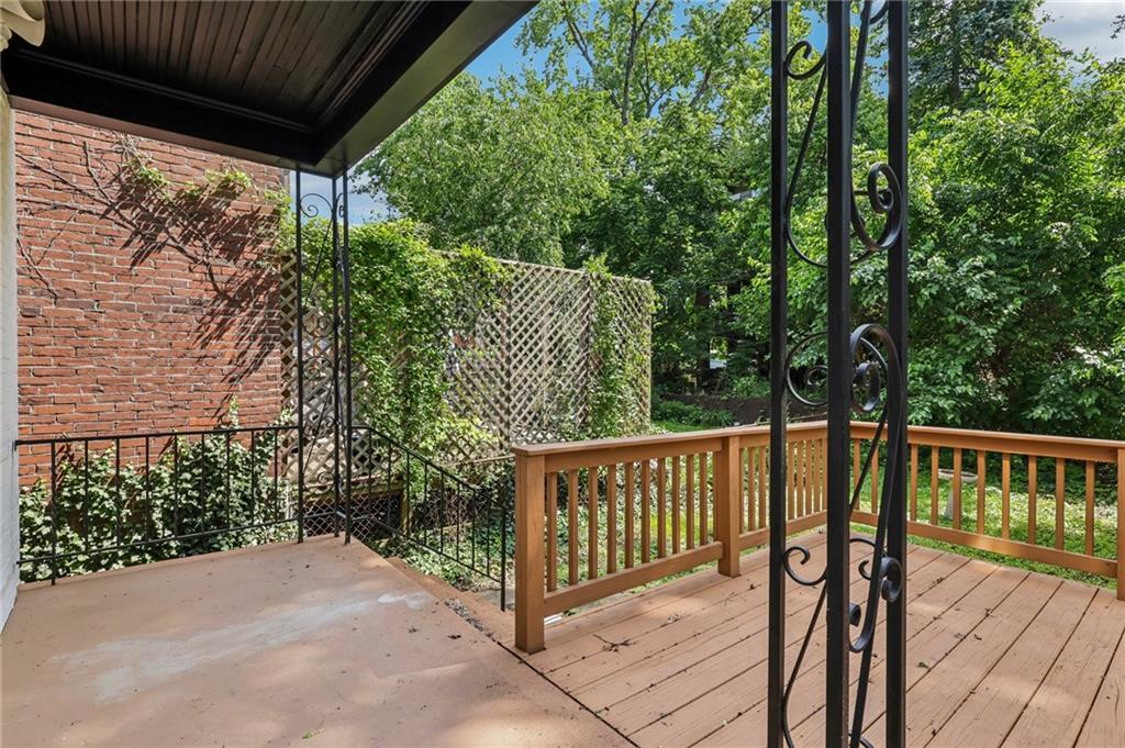 515 Peebles Street Pittsburgh, PA 15221 - Photo 47 of 50