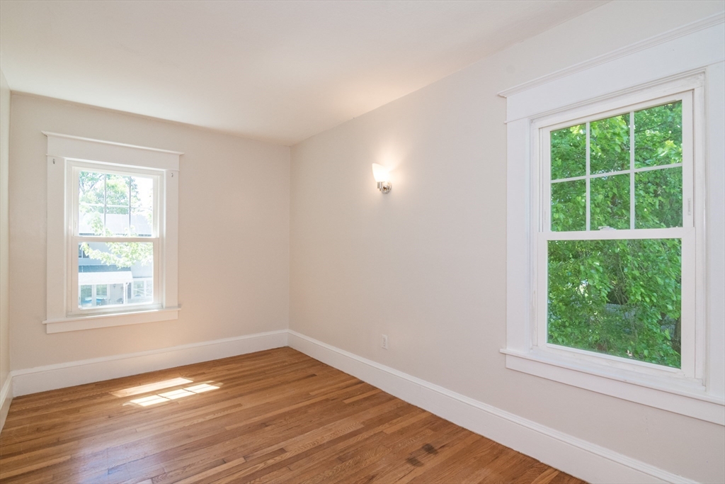 2306 Wilbraham Road Springfield, MA 01129 - Photo 22 of 34
