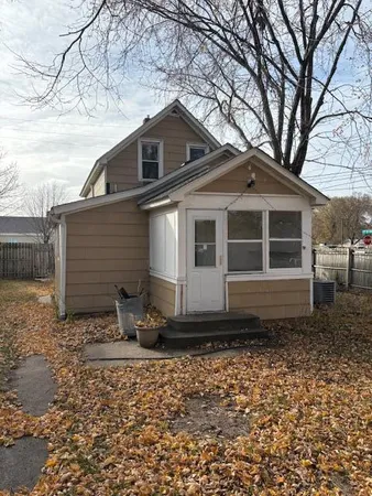 $129,900 | 428 10th Avenue North, St. Cloud, MN 56303