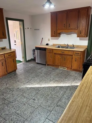 $139,900 | 428 10th Avenue North, St. Cloud, MN 56303