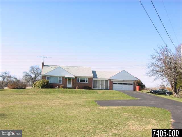 1591 Camber Lane Spring Grove, PA 17362 - Photo 2 of 7
