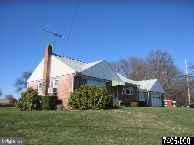1591 Camber Lane Spring Grove, PA 17362 - Photo 3 of 7