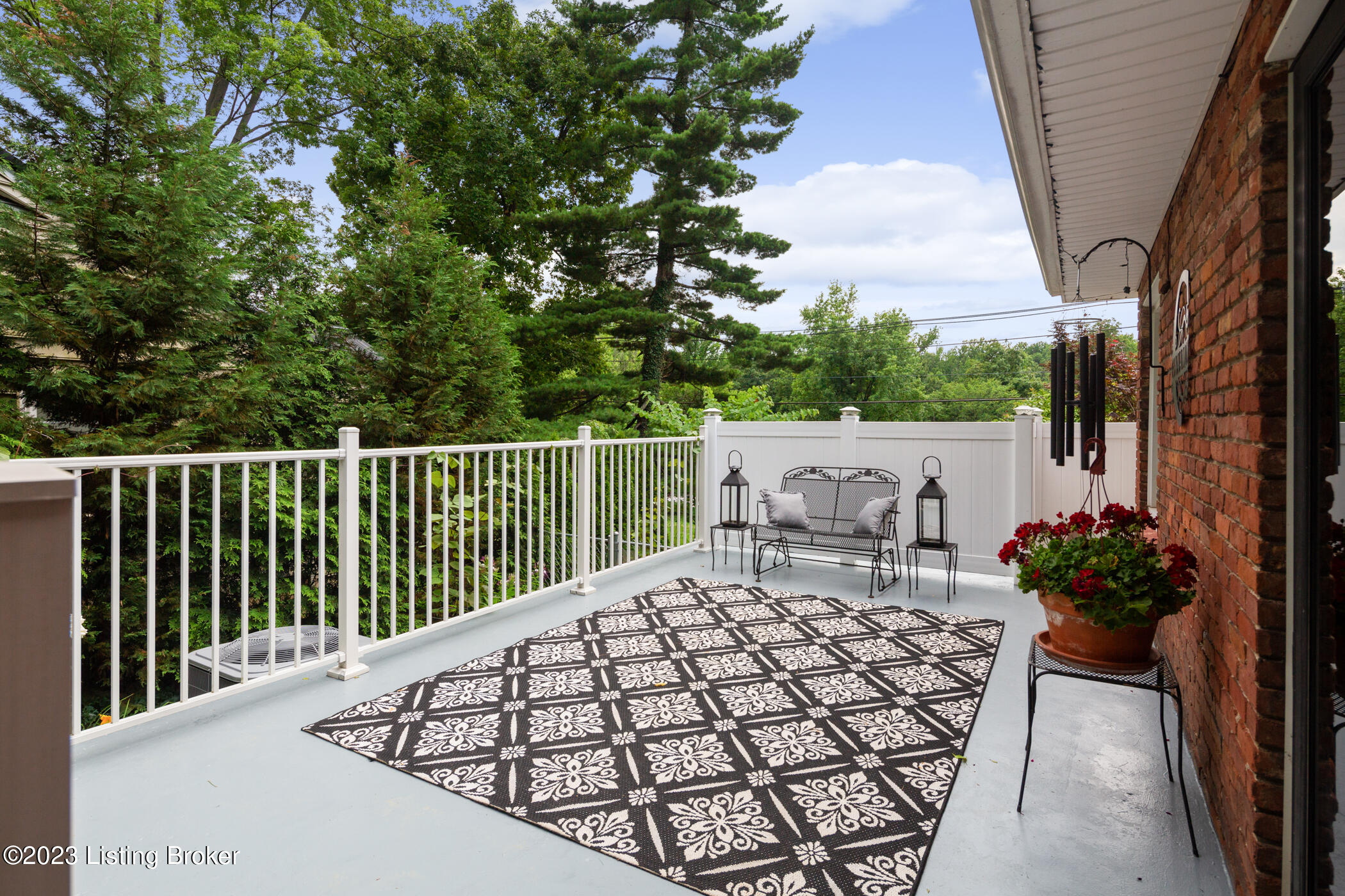 5335 New Cut Road Louisville, KY 40214 - Photo 14 of 64 11