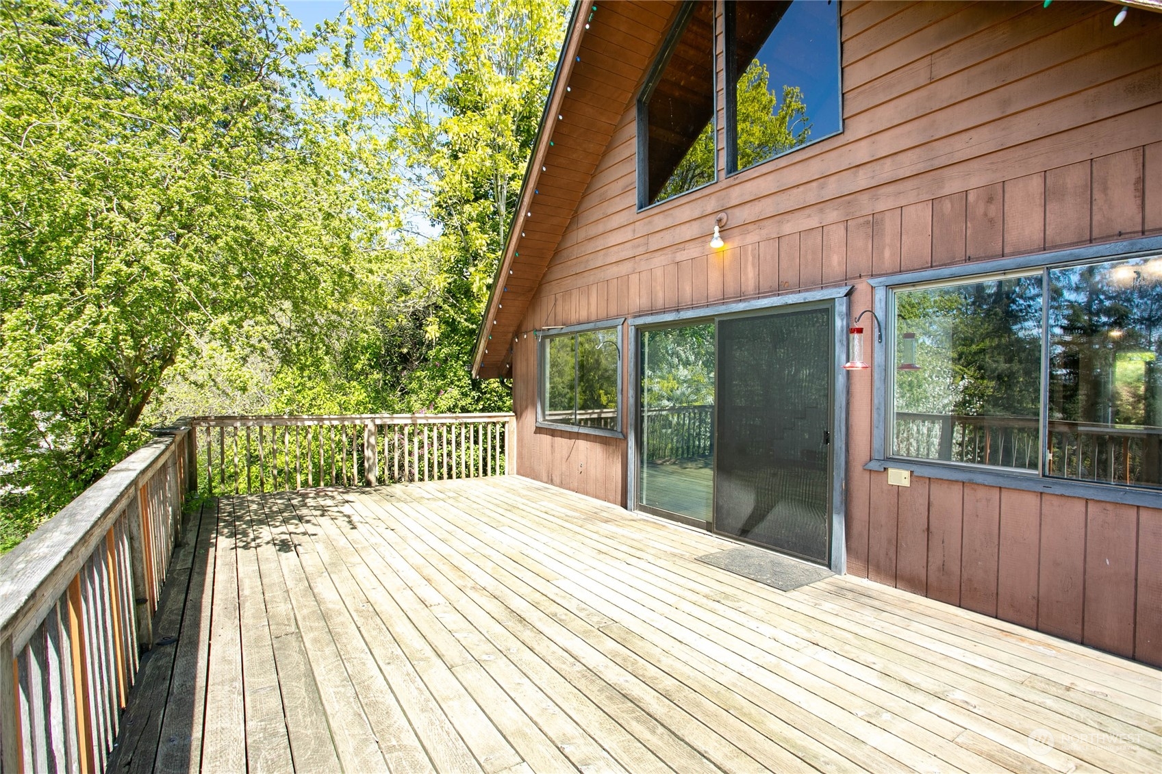 6402 Goodwin Road Everson, WA 98247 - Photo 12 of 39 a balcony with trees in front of it
