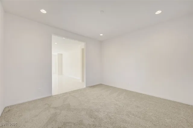 $5,499 | 555 Jerry Bird Court, Las Vegas, NV 89123