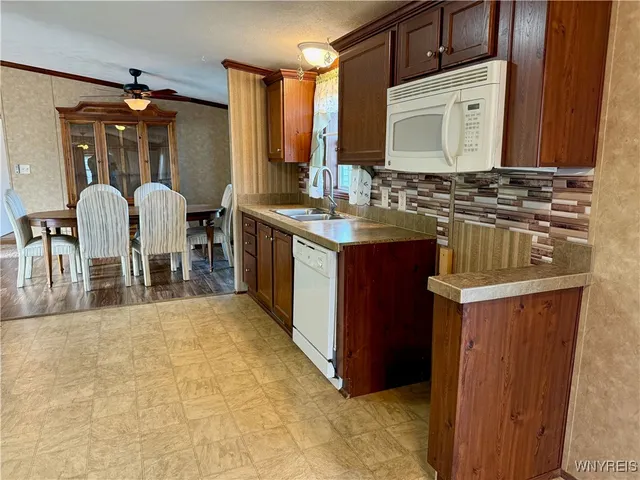 $74,900 | 1218 Maplewood Drive, Lockport Town, NY 14094