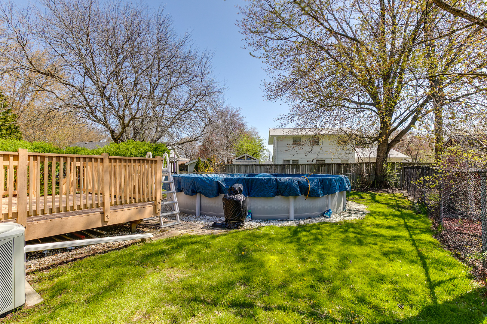421 Northgate Road Lindenhurst, IL 60046 - Photo 23 of 29