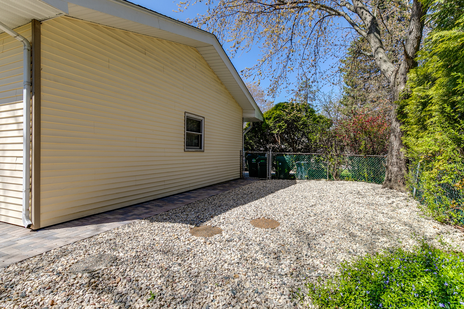 421 Northgate Road Lindenhurst, IL 60046 - Photo 27 of 29