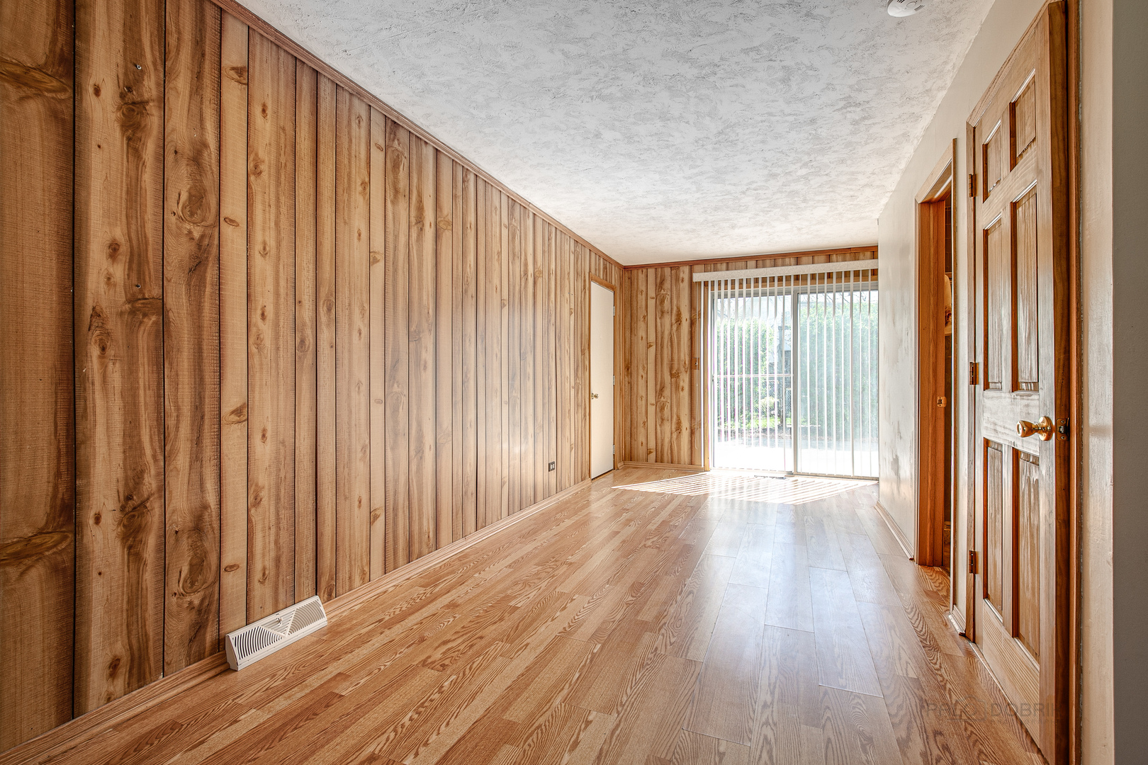 421 Northgate Road Lindenhurst, IL 60046 - Photo 7 of 29