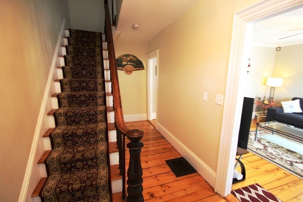 86 Washington Street Reading, MA 01867 - Photo 12 of 42