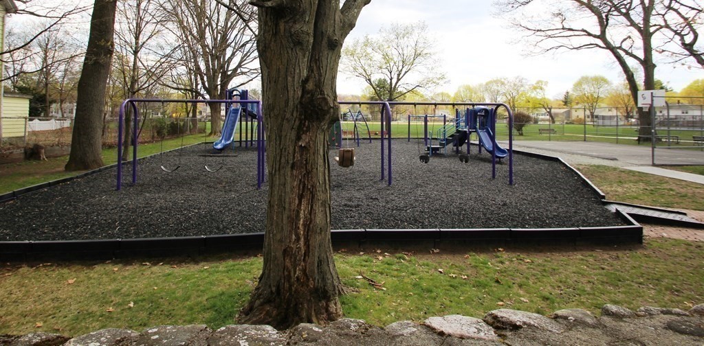 86 Washington Street Reading, MA 01867 - Photo 40 of 42