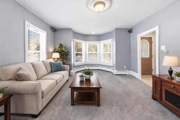 $444,999 | 4 Intervale Road, Rutland, MA 01543