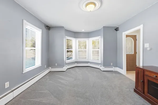 $444,999 | 4 Intervale Road, Rutland, MA 01543