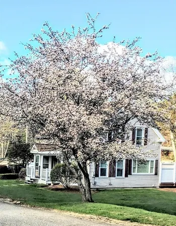$444,999 | 4 Intervale Road, Rutland, MA 01543