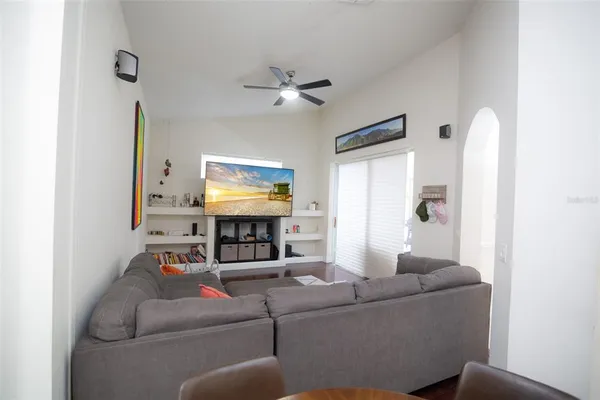 $2,900 | 4737 Chalfont Drive, Orlando, FL 32837