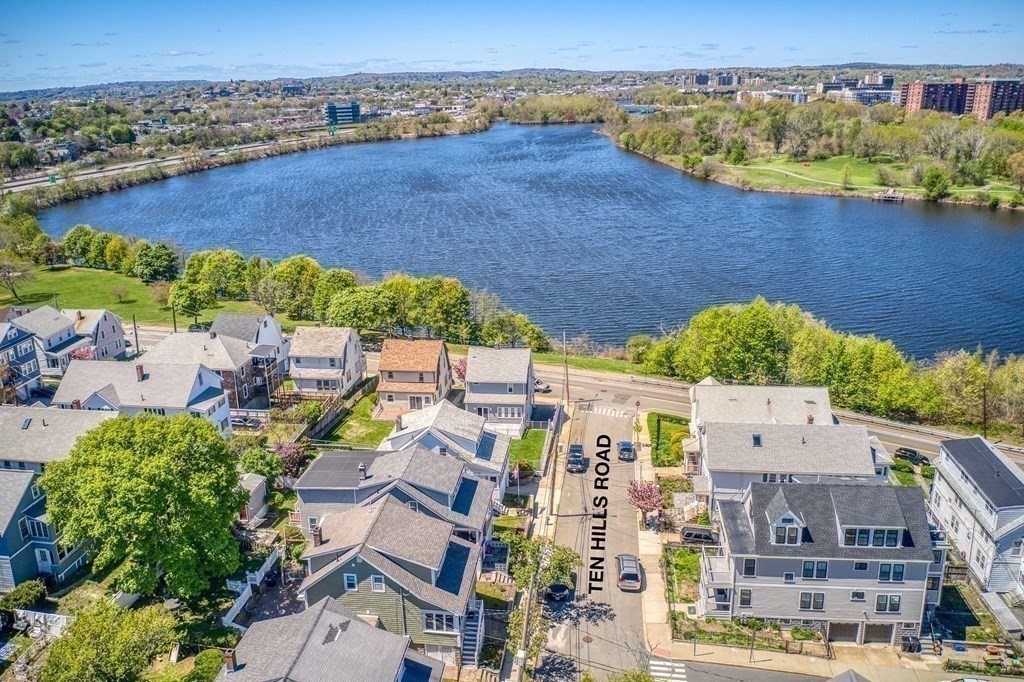 114 Ten Hills Road, Unit 1 Somerville, MA 02145 - Photo 2 of 27 Gallery Image 2
