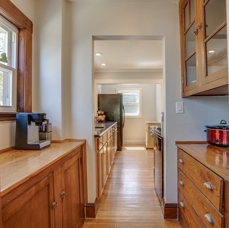 114 Ten Hills Road, Unit 1 Somerville, MA 02145 - Photo 21 of 27 Gallery Image 21